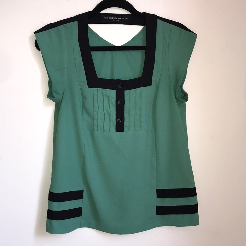 Green and black boxy top